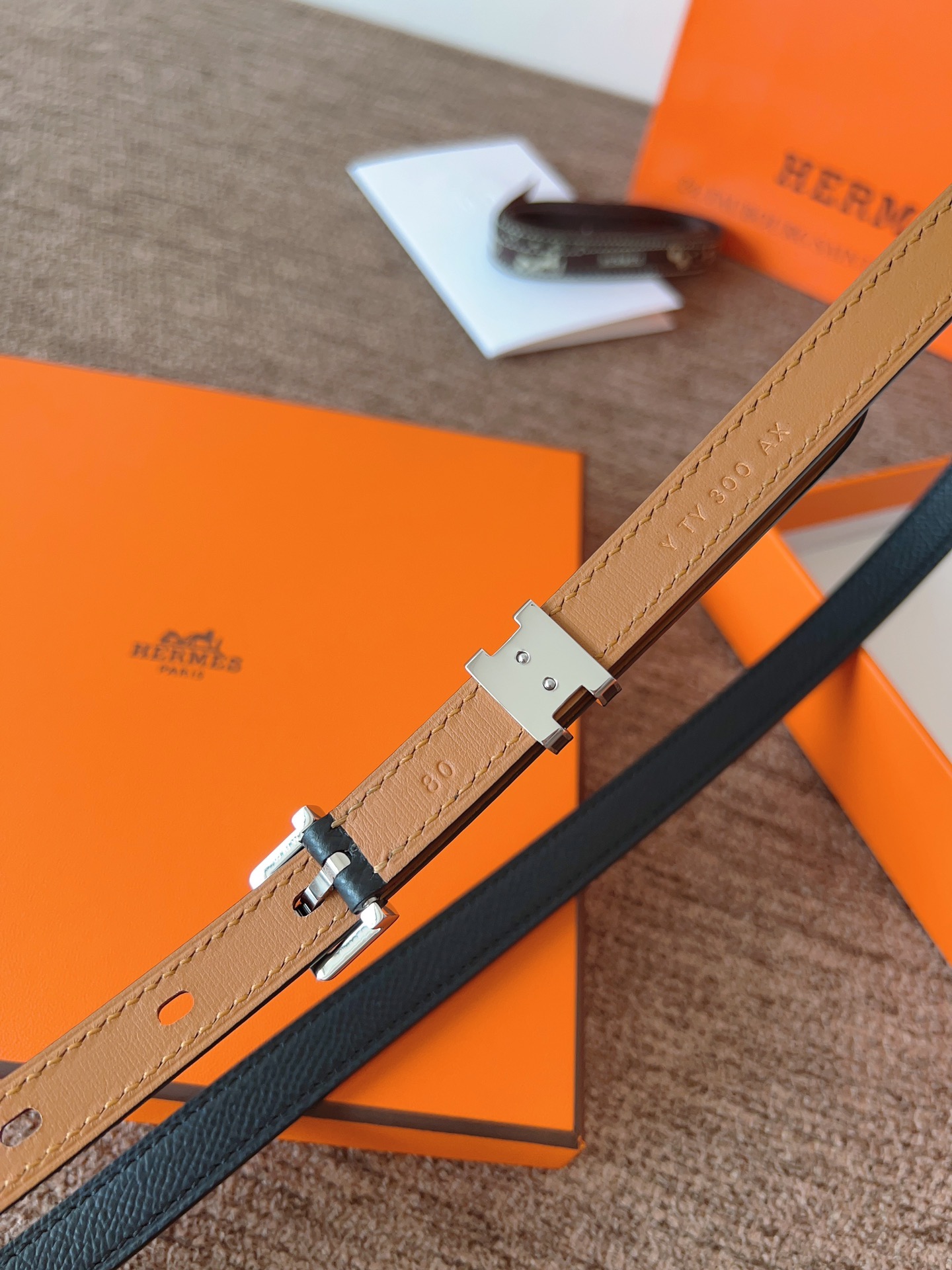 High quality, simple and refined women's waist belt 3 pcs add : 18859952090 if you need size guide