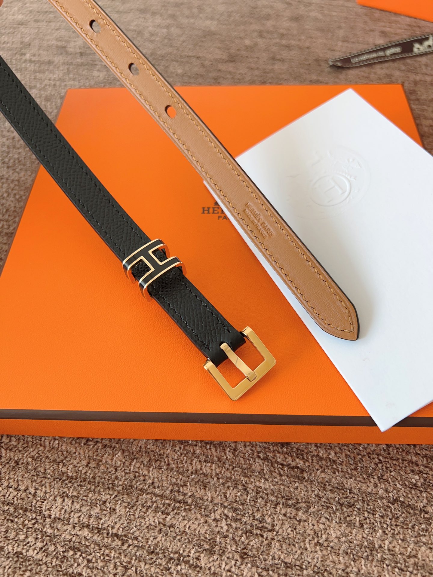 High quality, simple and refined women's waist belt 3 pcs add : 18859952090 if you need size guide