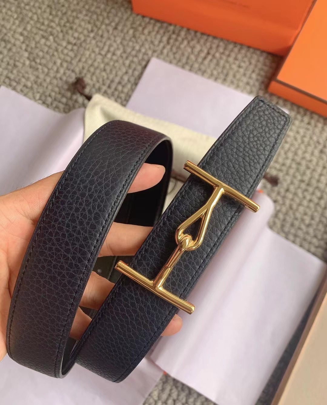 High quality, simple and refined women's waist belt 3 pcs add : 18859952090 if you need size guide