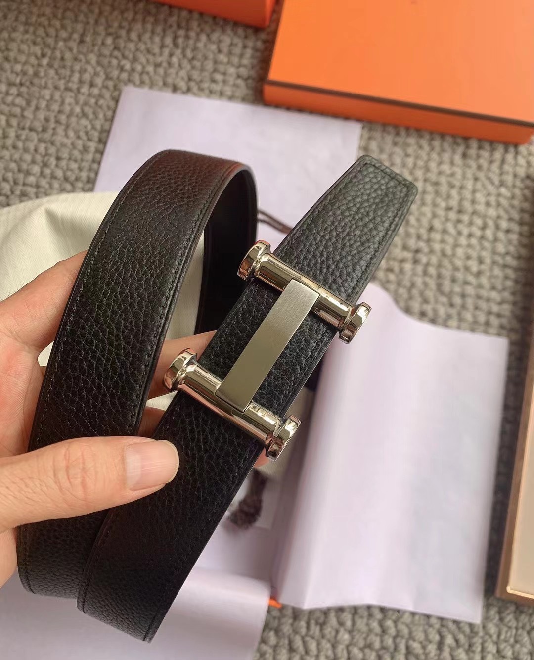 High quality, simple and refined women's waist belt 3 pcs add : 18859952090 if you need size guide