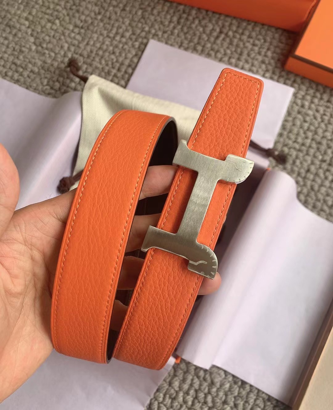 High quality, simple and refined women's waist belt 3 pcs add : 18859952090 if you need size guide