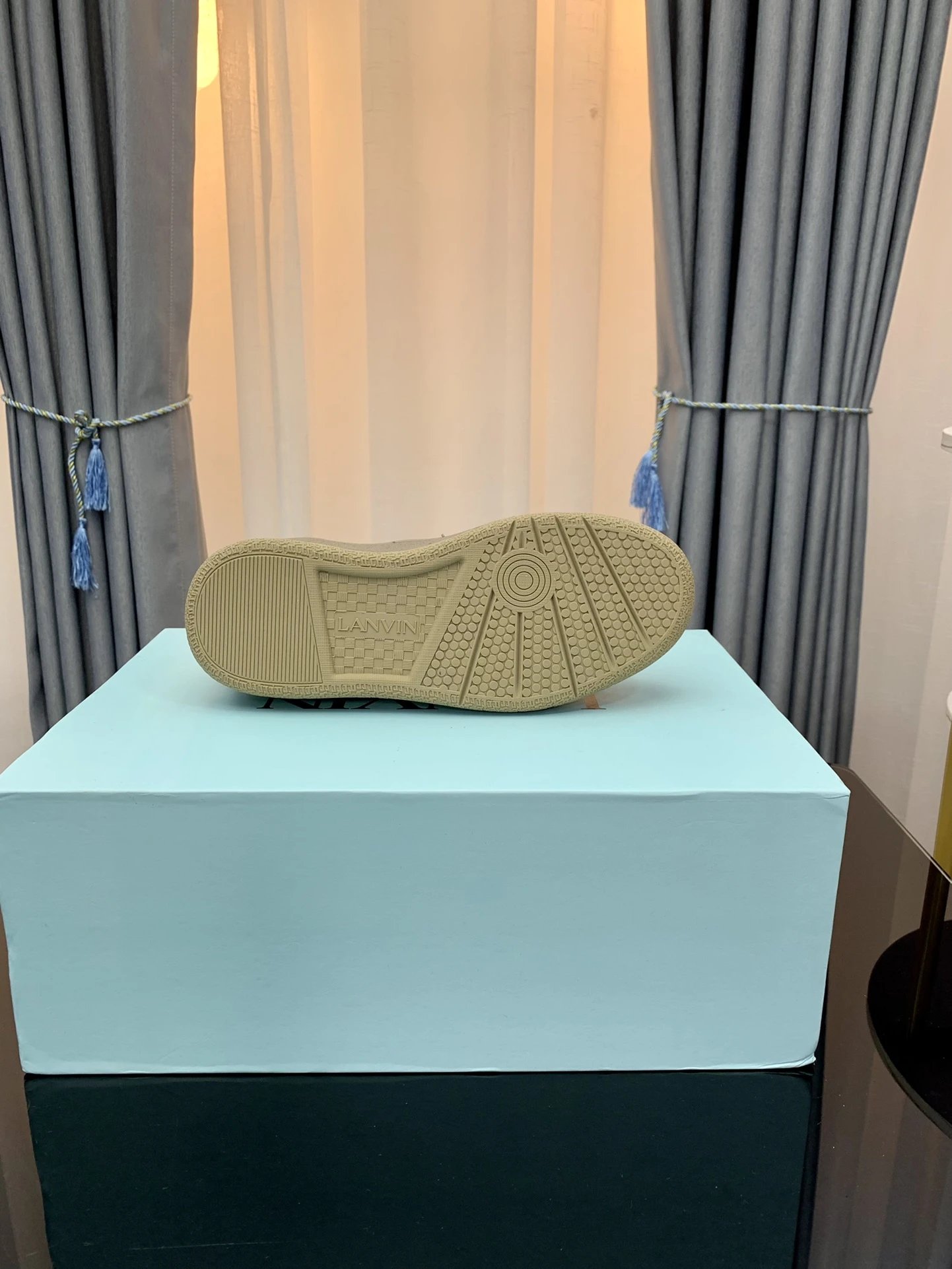 Freps - High Quality Shoes 001