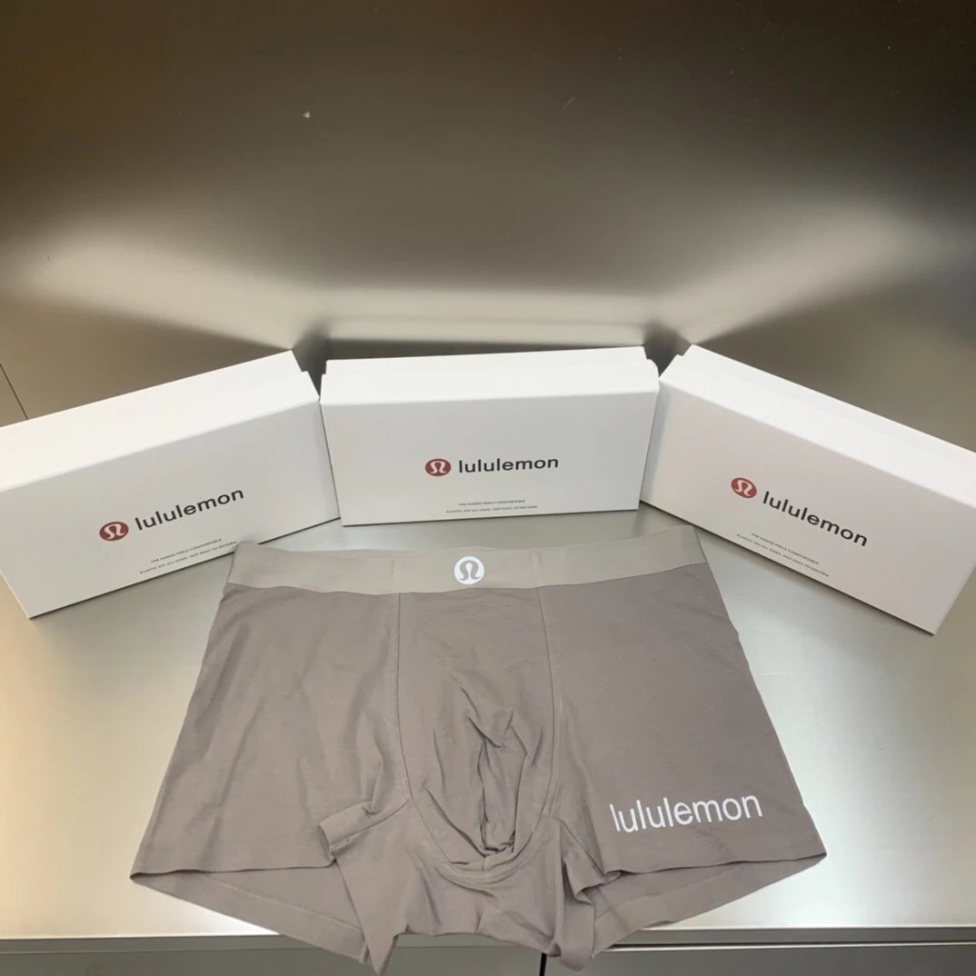 High quality men's underwear in a box of three, available in any color