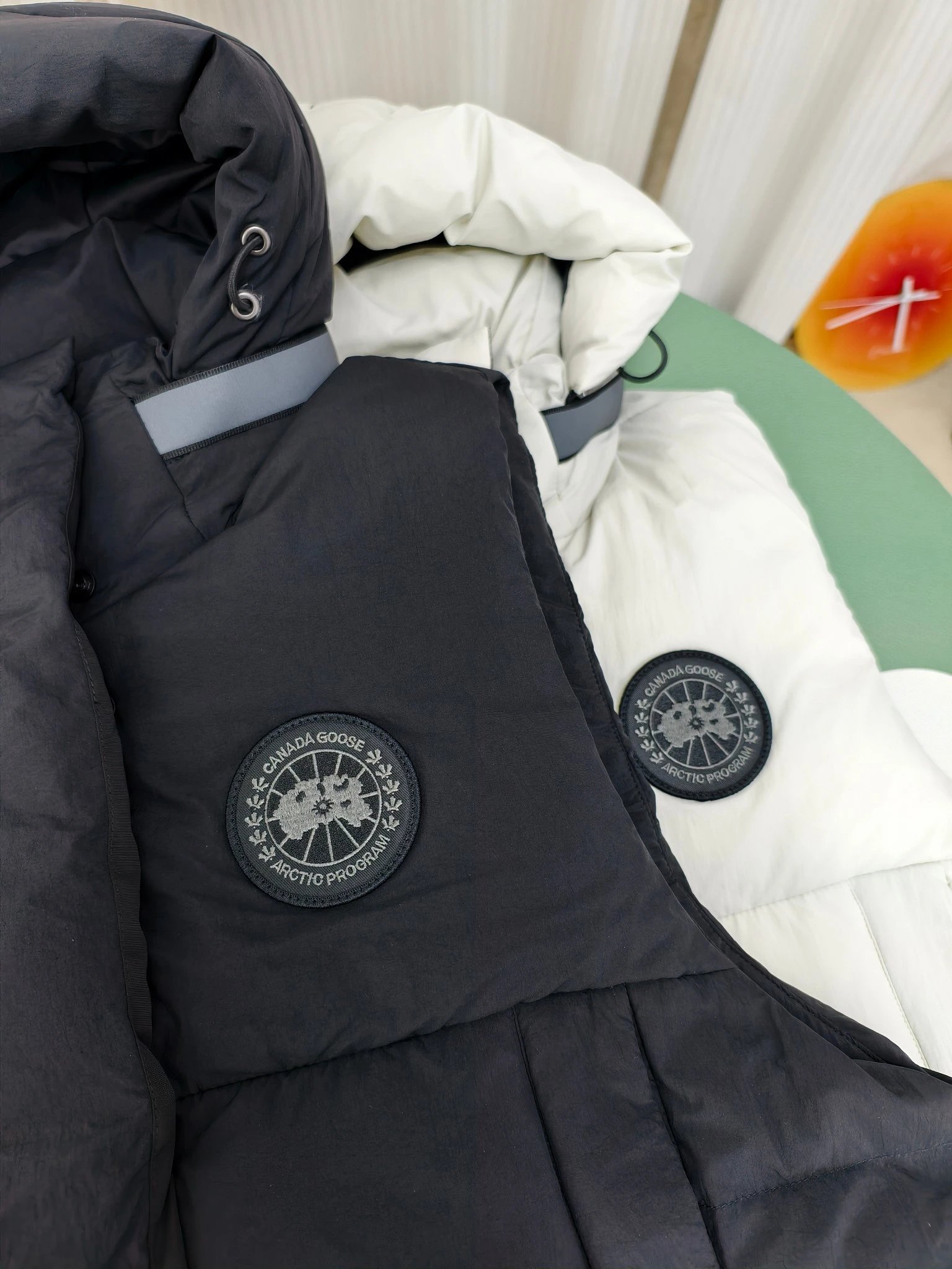 Autumn and winter down vest