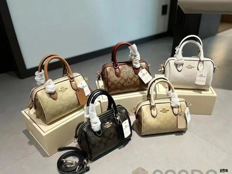 High quality mini crossbody bag+: 18030258501 if you need size guide