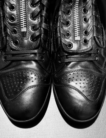 High quality 'crime victim' zipper boots (shipped within 15 days)