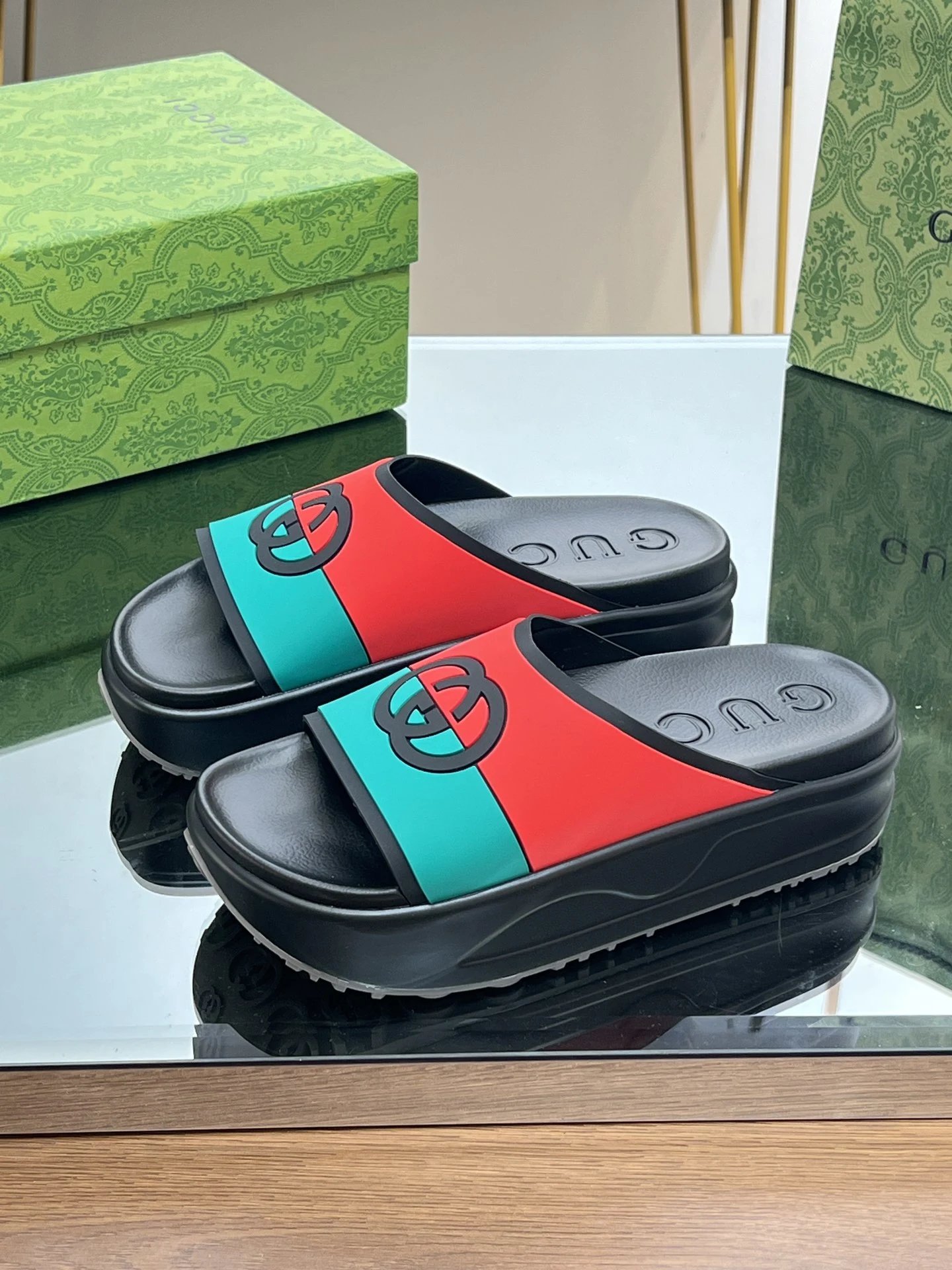Freps - High quality slippers 003