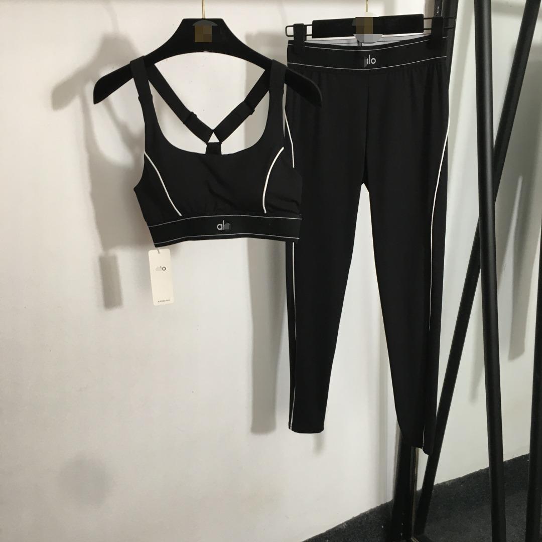 High quality sports high waist and hip lifting yoga pants set, please add : 18859952090 if you need size guide