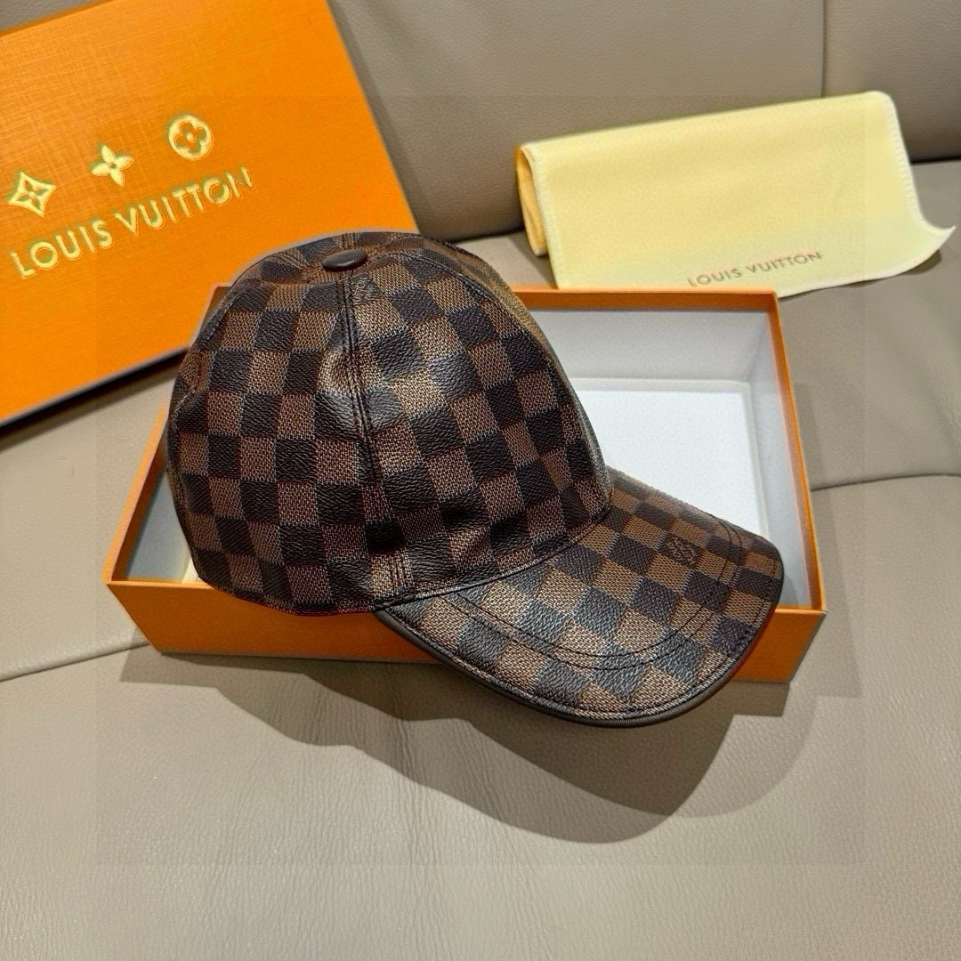 High quality and fashionable baseball cap new 5 pcs add : 18859952090 if you need size guide