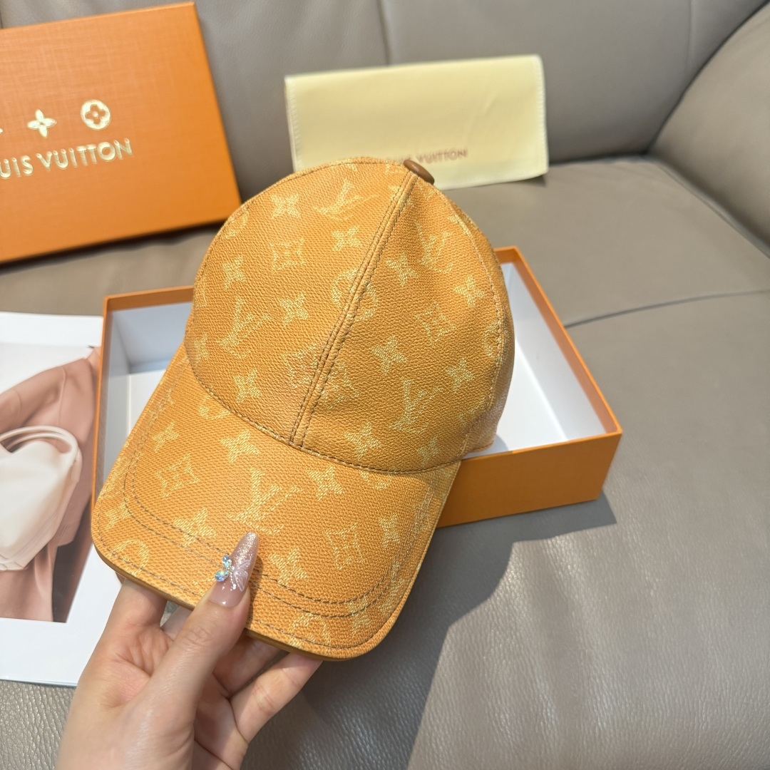 High quality and fashionable baseball cap new 5 pcs add : 18859952090 if you need size guide
