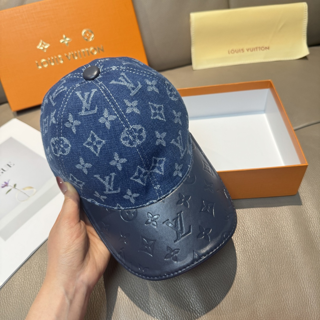 High quality and fashionable baseball cap new 5 pcs add : 18859952090 if you need size guide