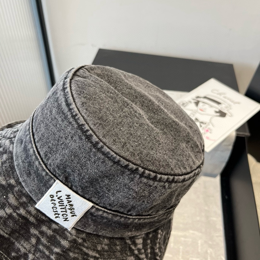 High quality and fashionable sunshade fisherman hat 2 pcs add : 18859952090 if you need size guide