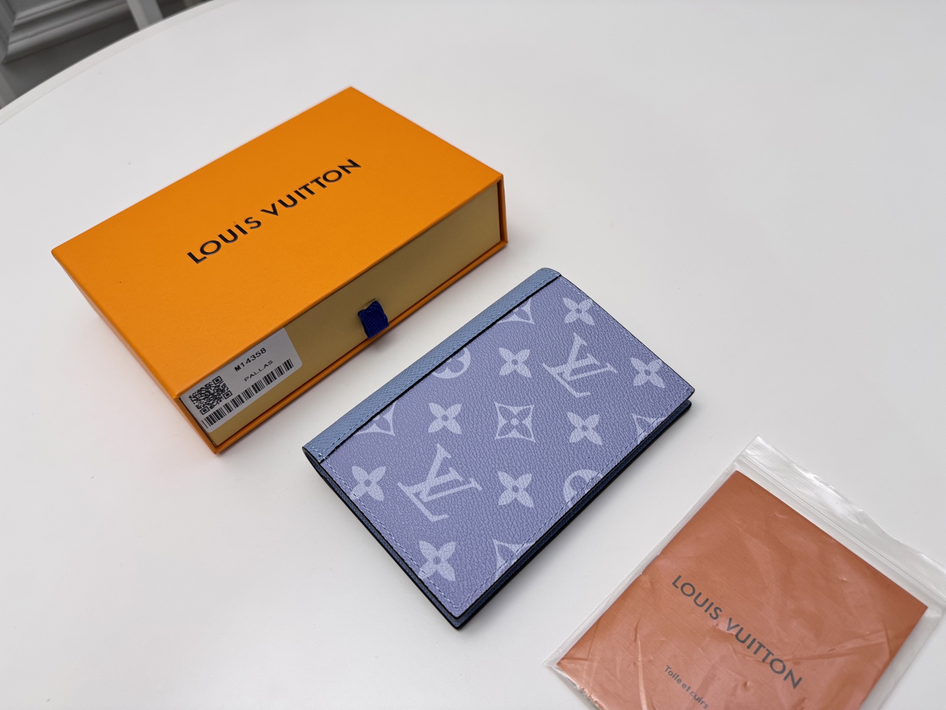 High quality new printed passport clip, short clip wallet, PLS add : 18030258501 if you need size guide