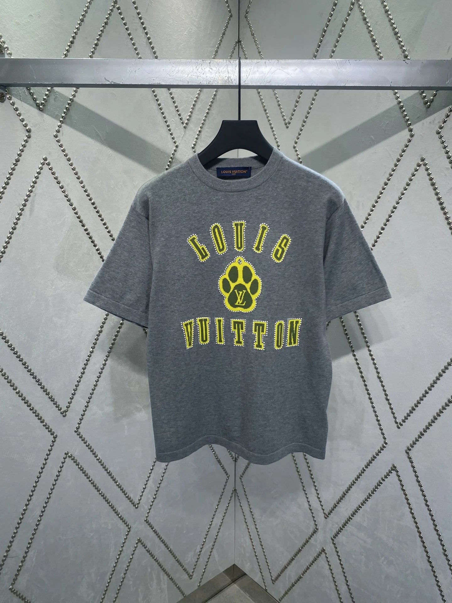 High quality women's chain printed short sleeves, please add : 18859952090 if you need size guidance