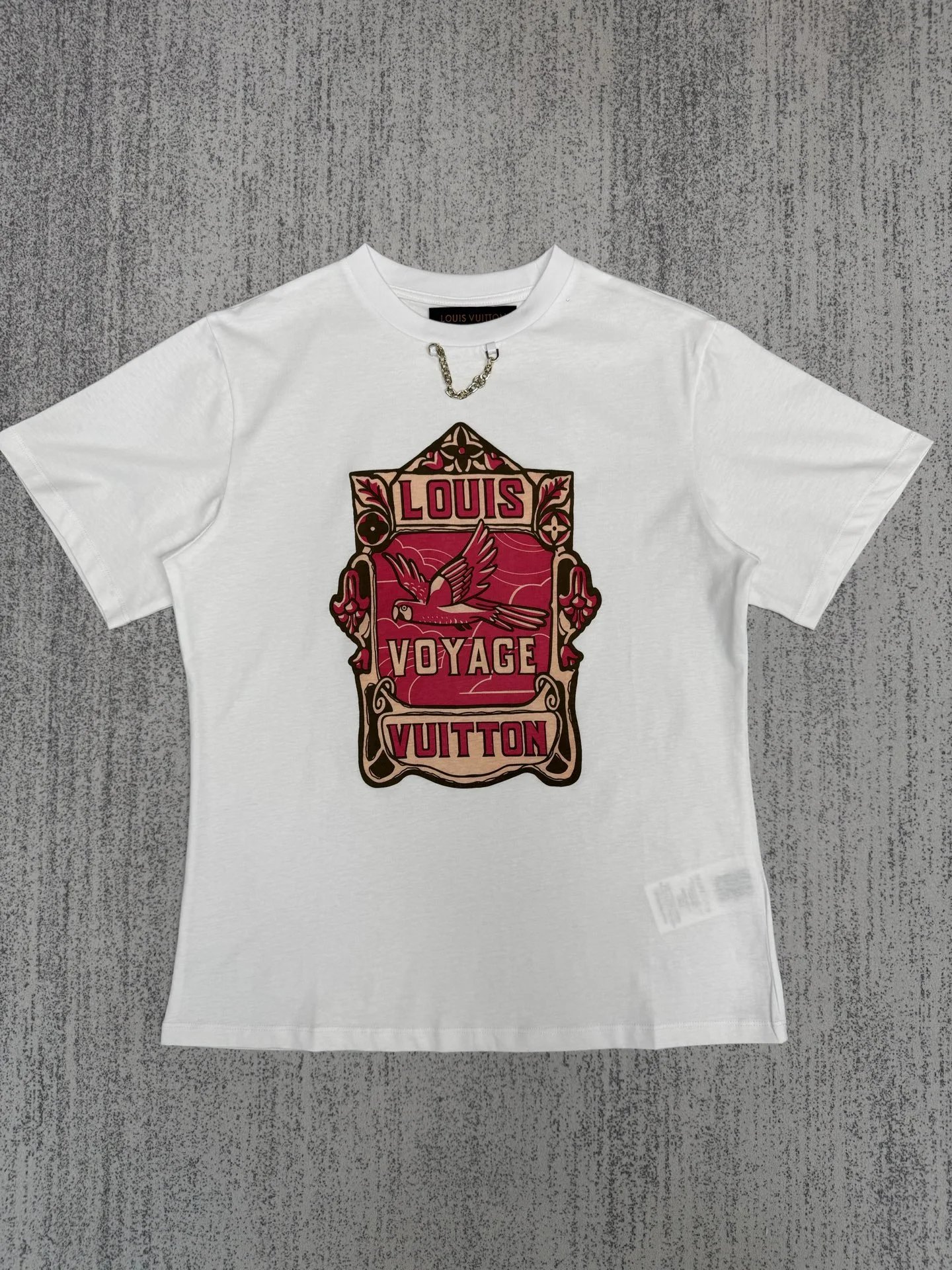 High quality women's chain printed short sleeves, please add : 18859952090 if you need size guidance