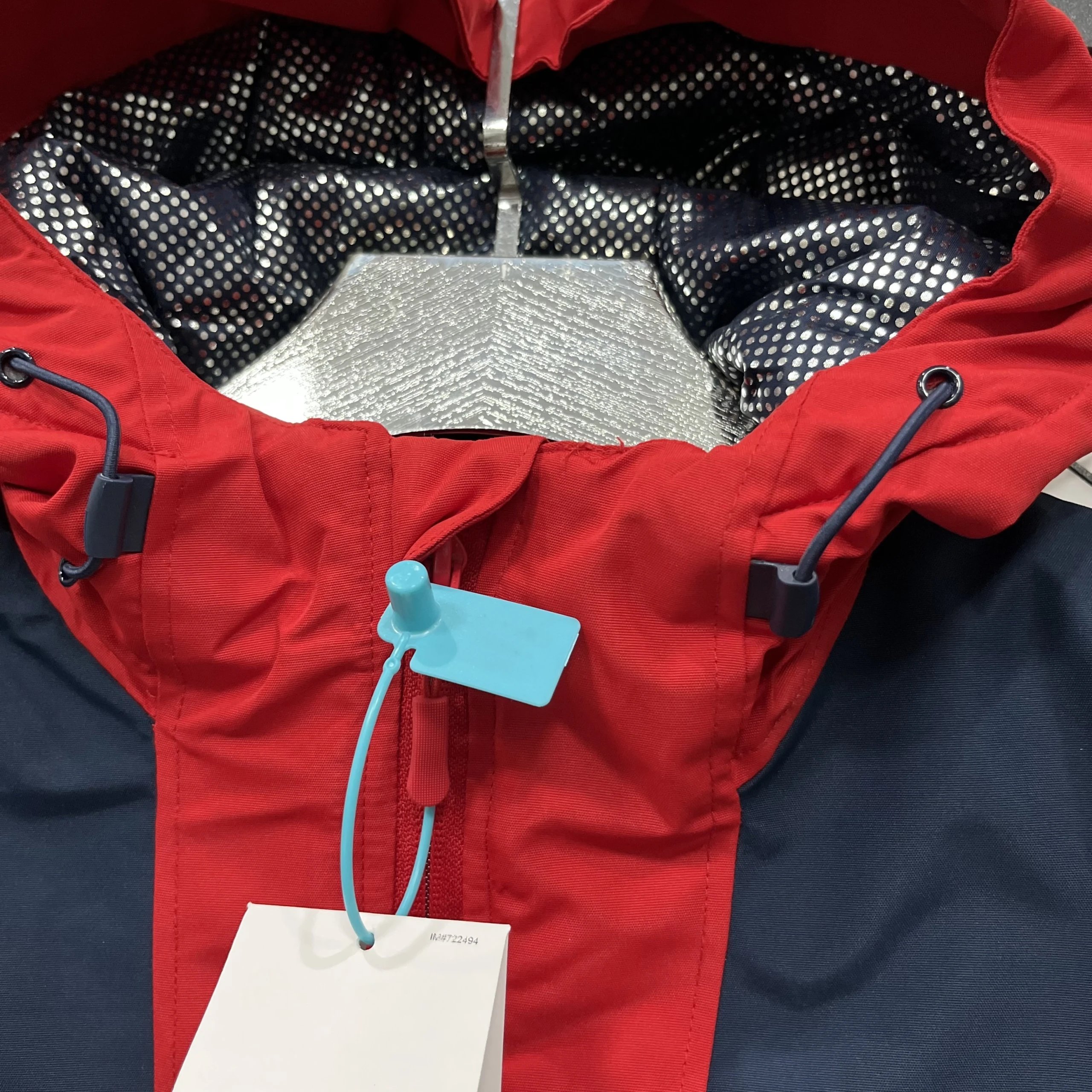 High quality, simple and fashionable heating cotton submachine jacket, please add : 18030258501 if you need size gu