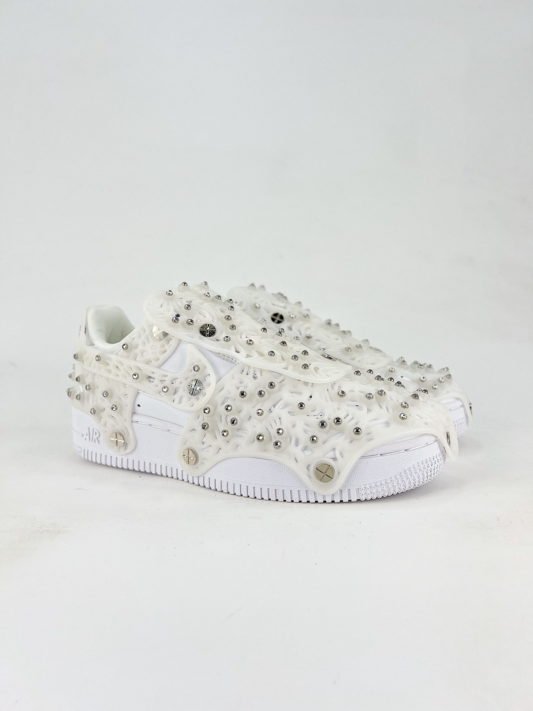 High quality crystal co branded fashionable low top board shoes