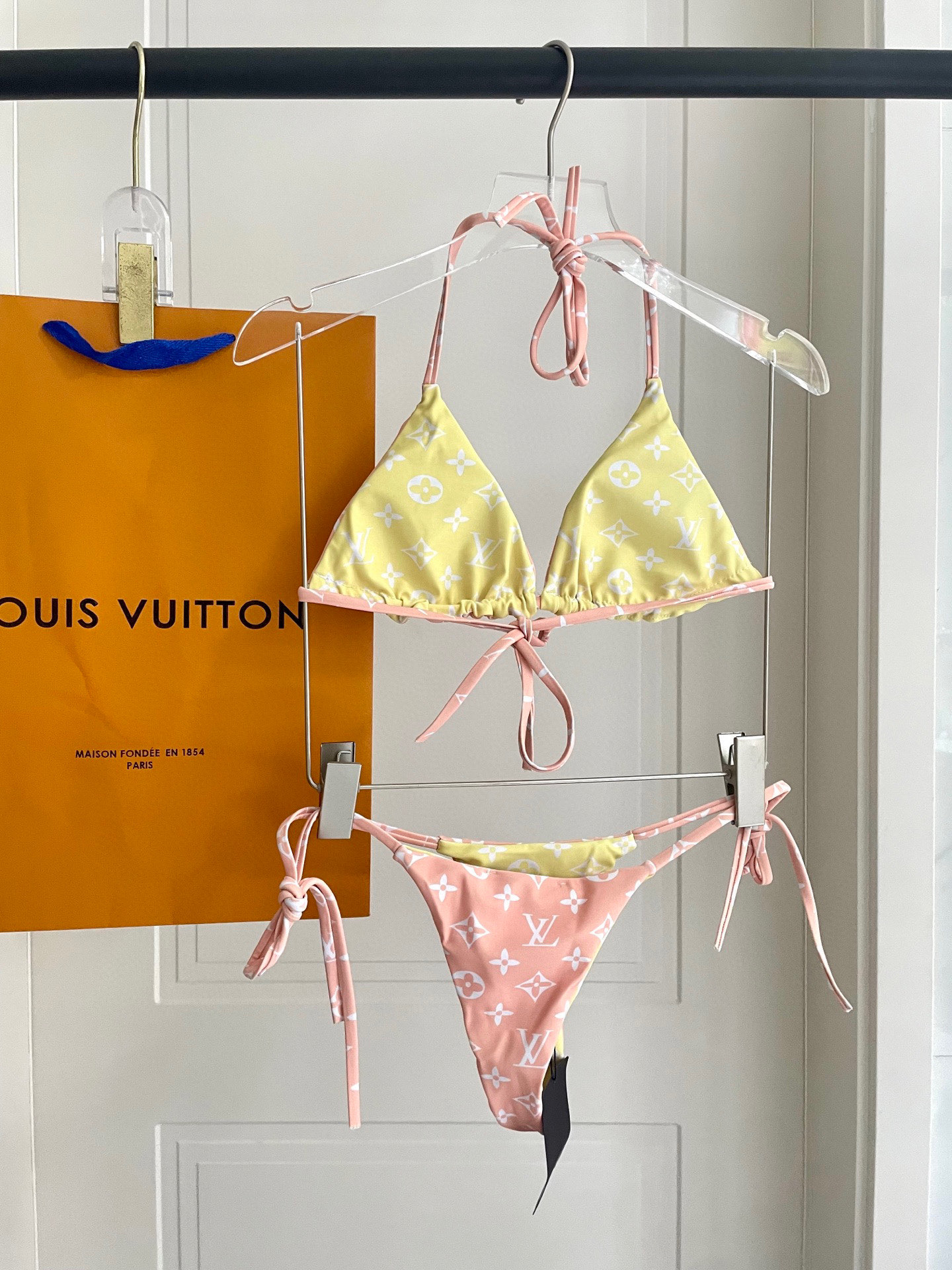High quality bikini set 6pcs add : 18859952090 if you need size guide