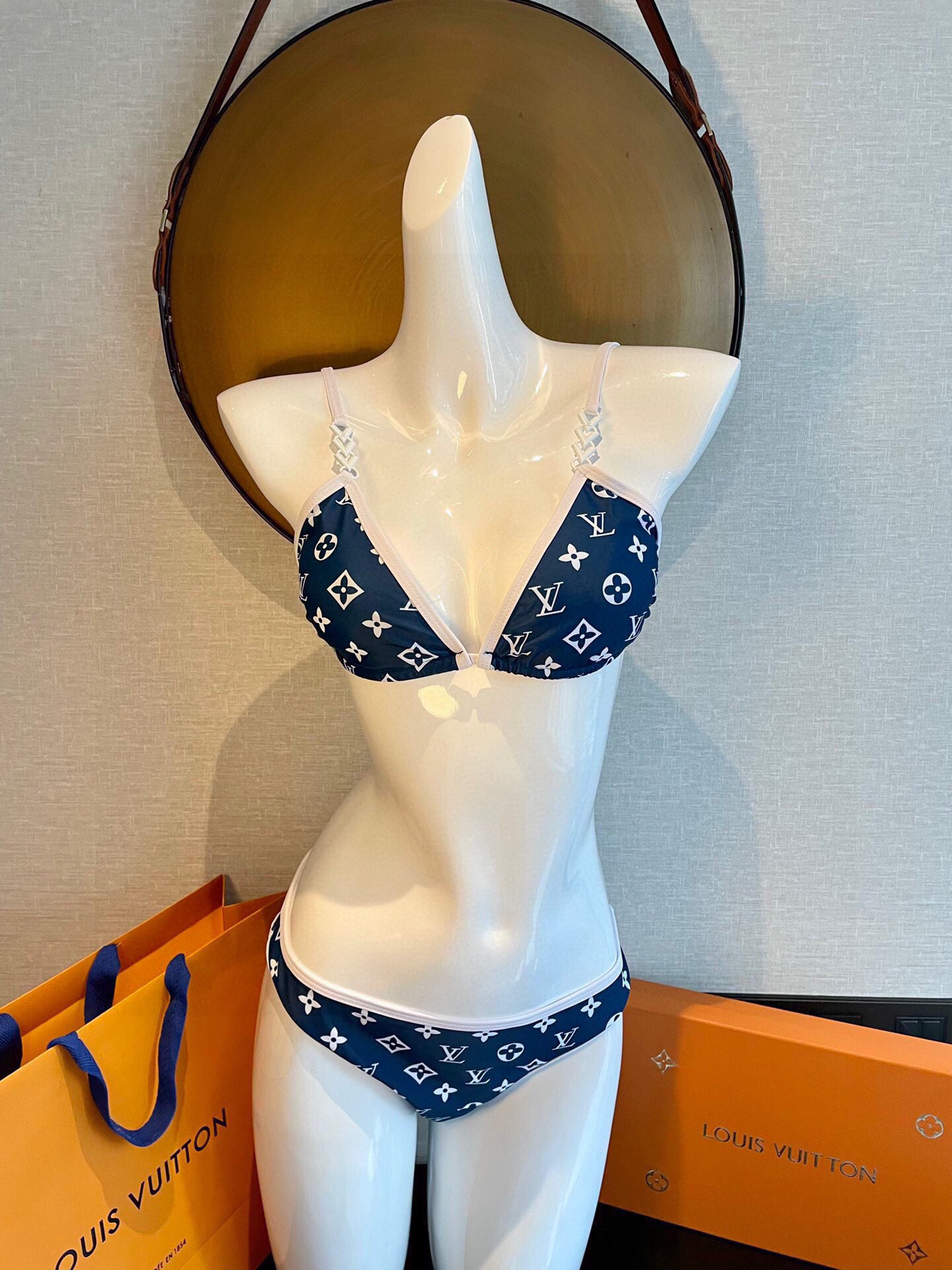 High quality bikini set 6pcs add : 18859952090 if you need size guide