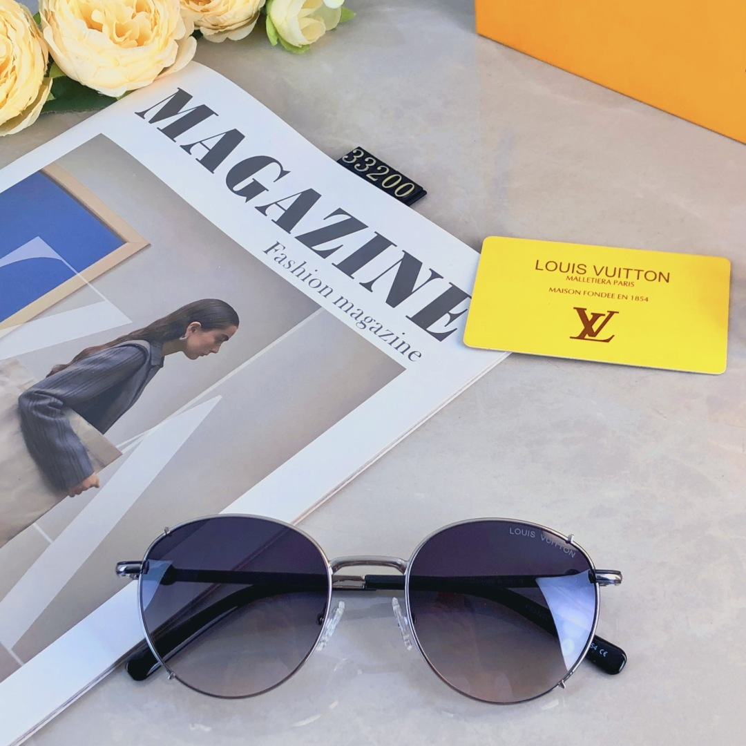 High quality temperament sunscreen sunglasses 4pcs add : 18030258501 if you need size guide