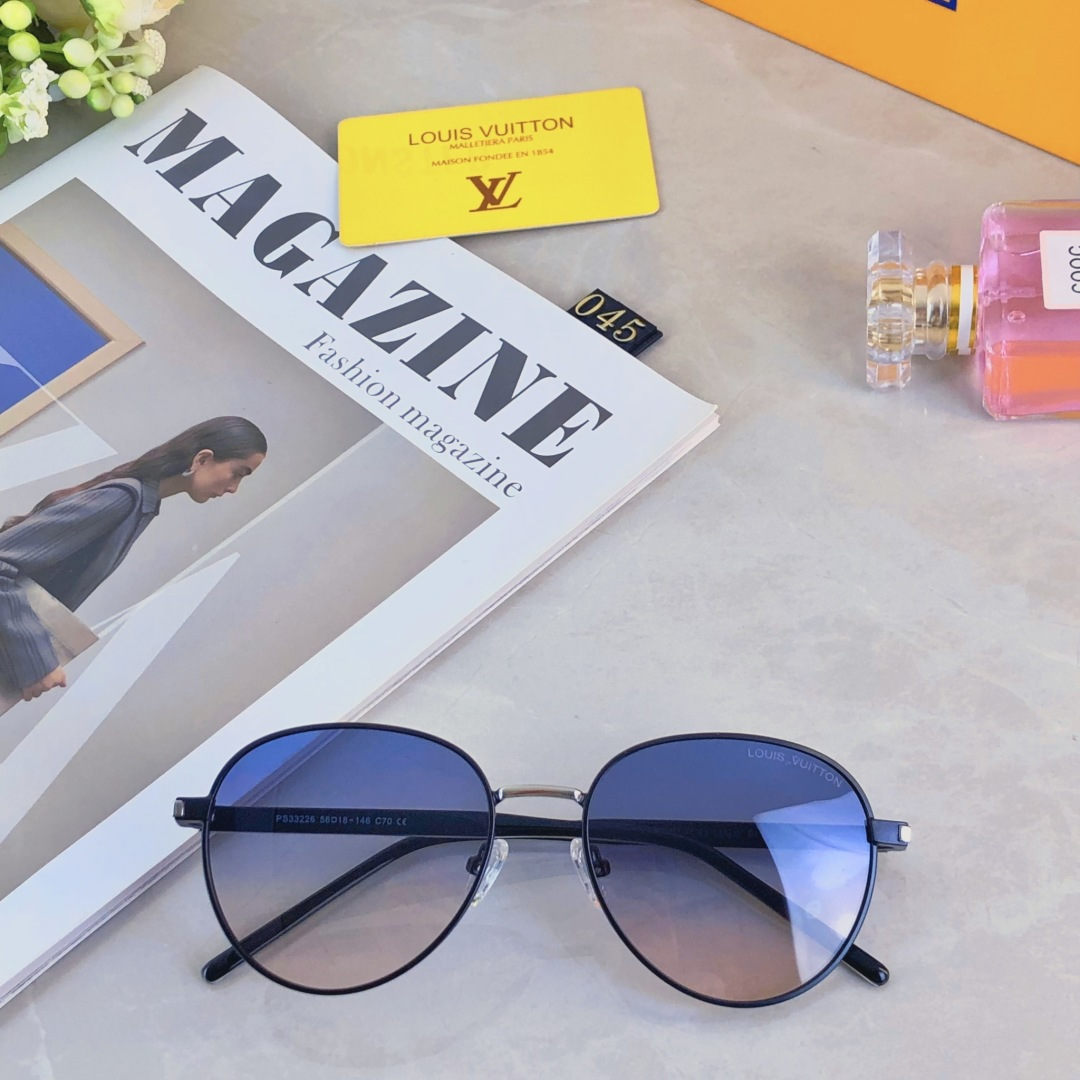 High quality temperament sunscreen sunglasses 4pcs add : 18030258501 if you need size guide