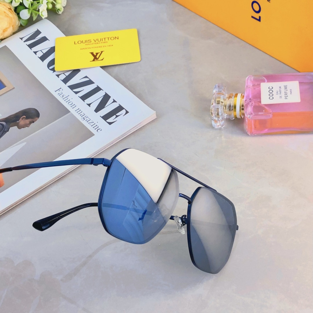 High quality temperament sunscreen sunglasses 4pcs add : 18030258501 if you need size guide