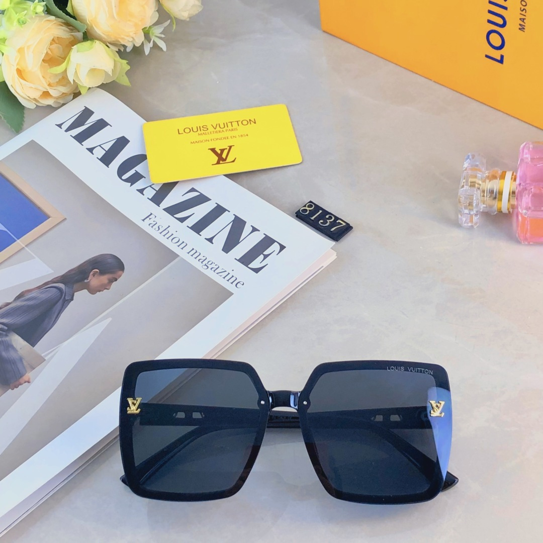 High quality temperament sunscreen sunglasses 1 pls add : 18030258501 if you need size guide