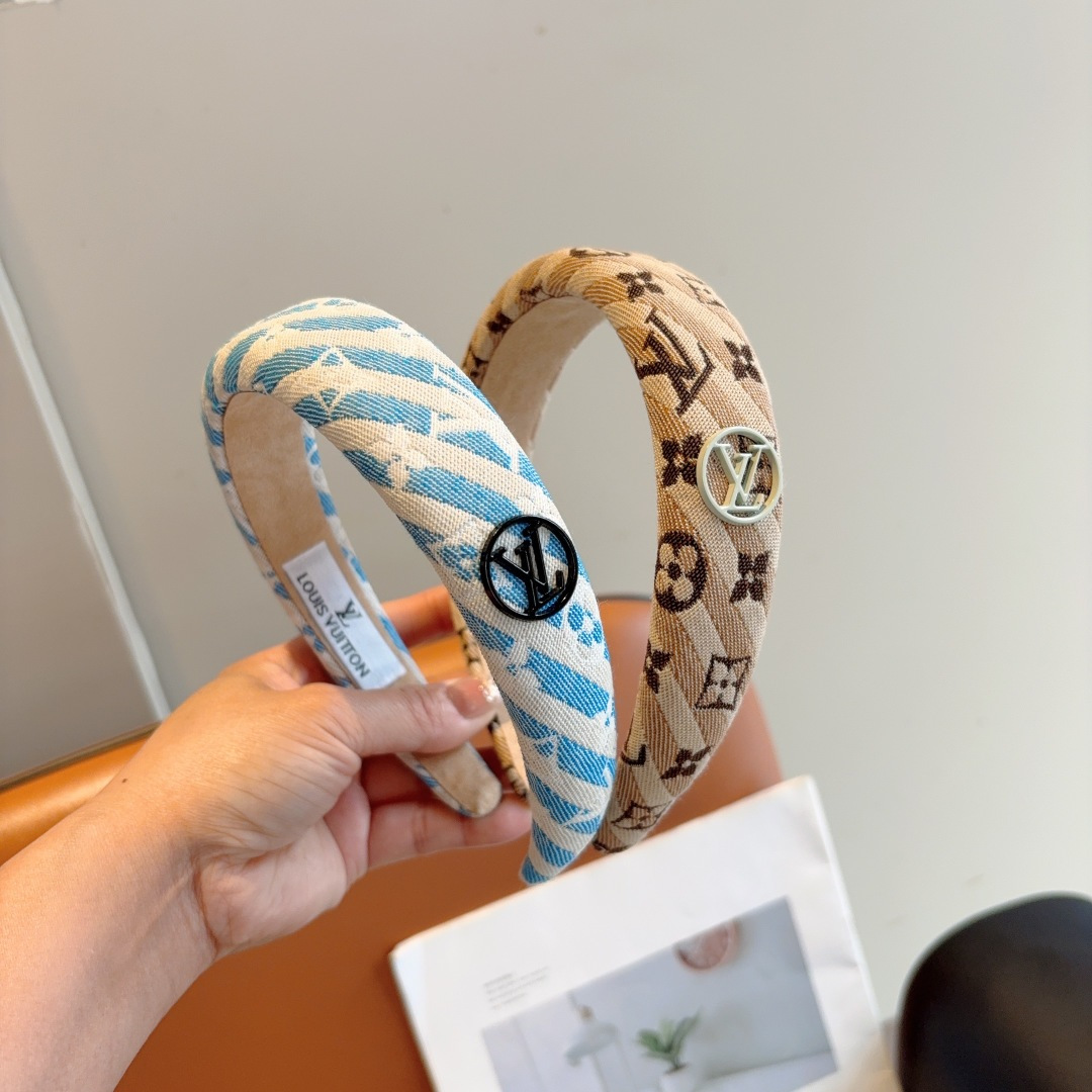 High quality fashionable and versatile headband, please add : 18859952090 if you need size guide