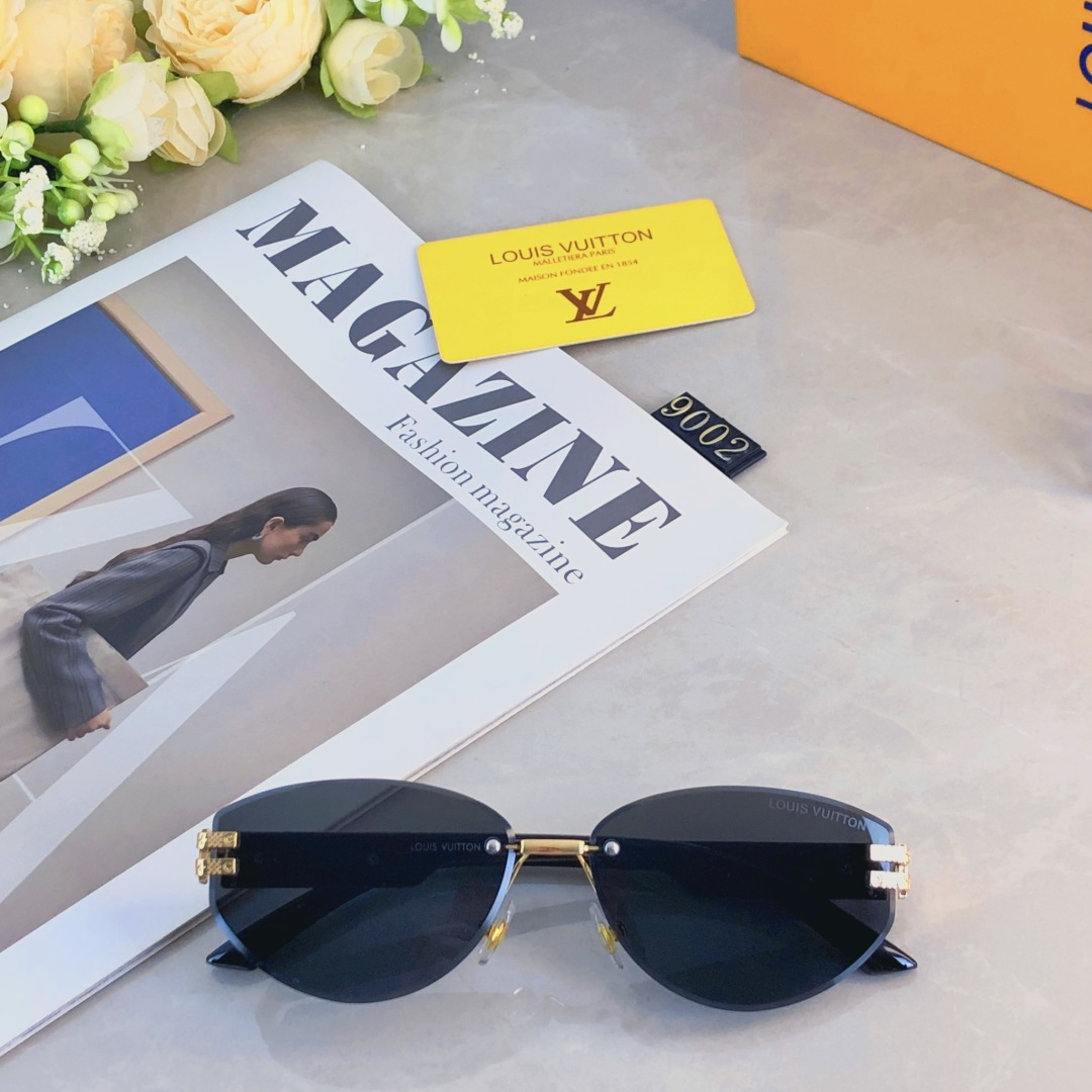 High quality temperament sunscreen sunglasses 3 pcs add : 18030258501 if you need size guide