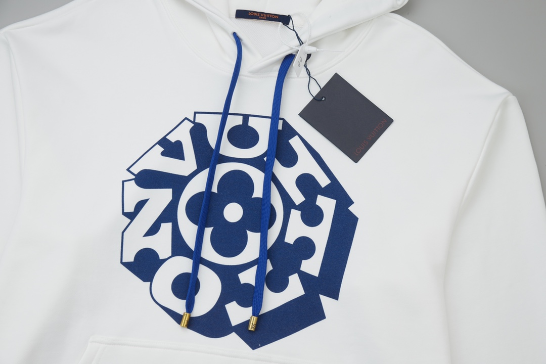 High quality fashion embroidered graffiti hoodie 1 pls add : 18859952090 if you need size guide