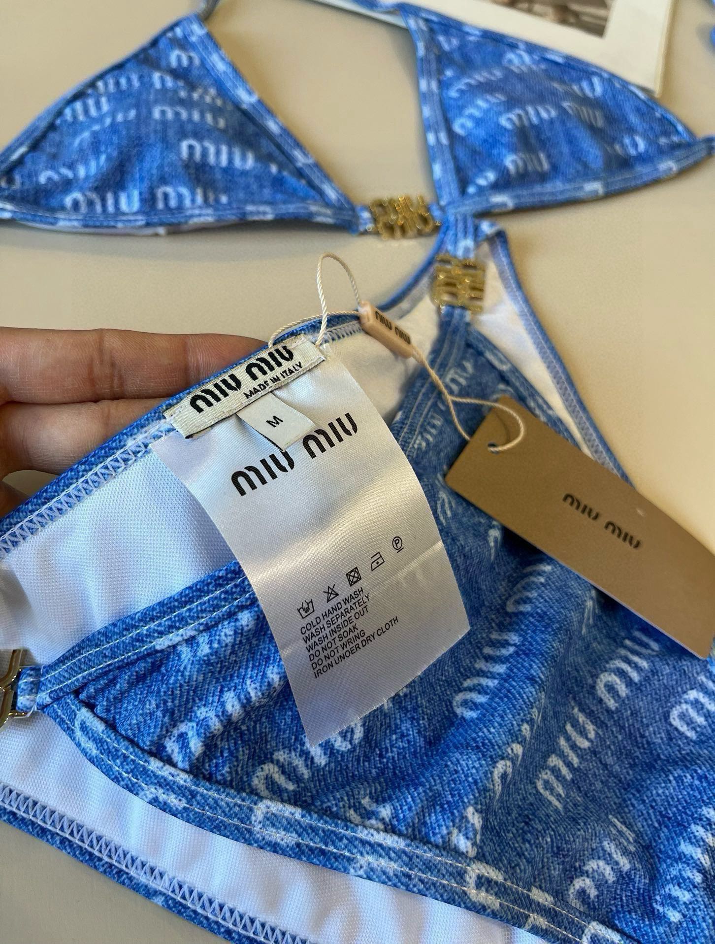 High quality bikini set 2pls add : 18030258501 if you need size guide