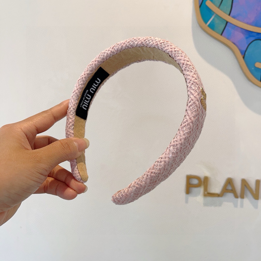 High quality patent leather hair bands, please add : 18030258501 if you need size guide
