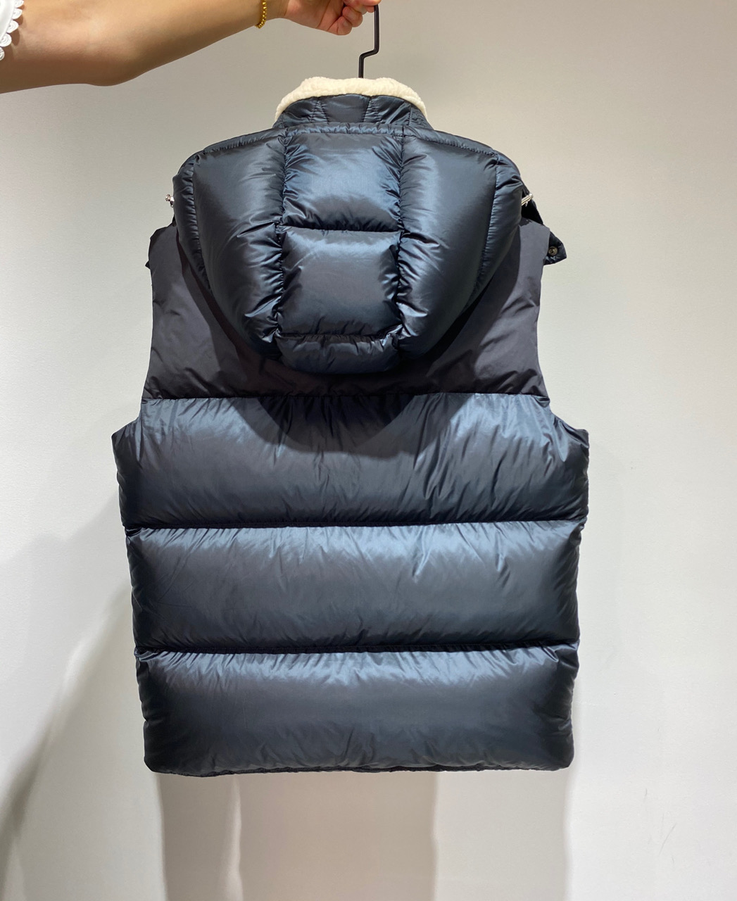 OWN - Casual vest 1