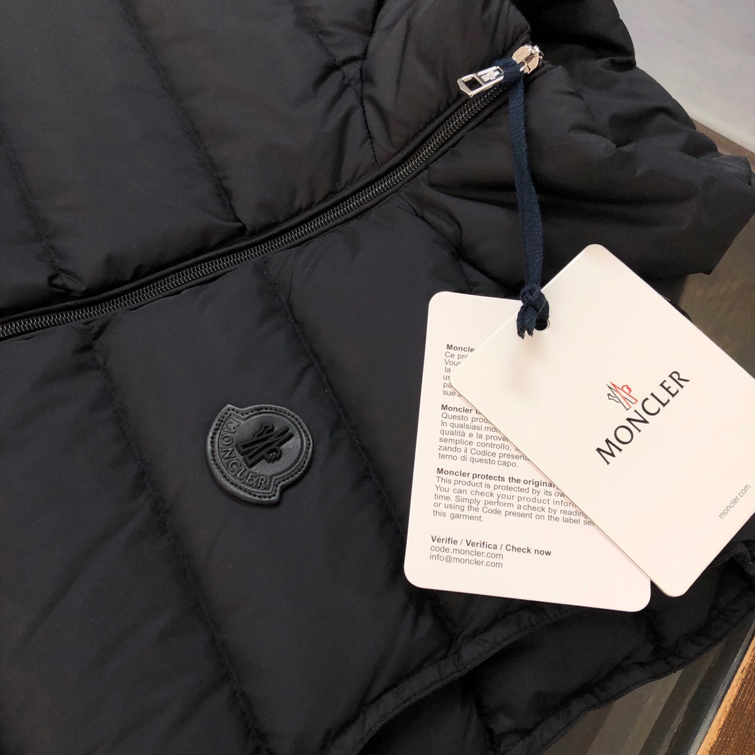 OWN - Casual vest 1