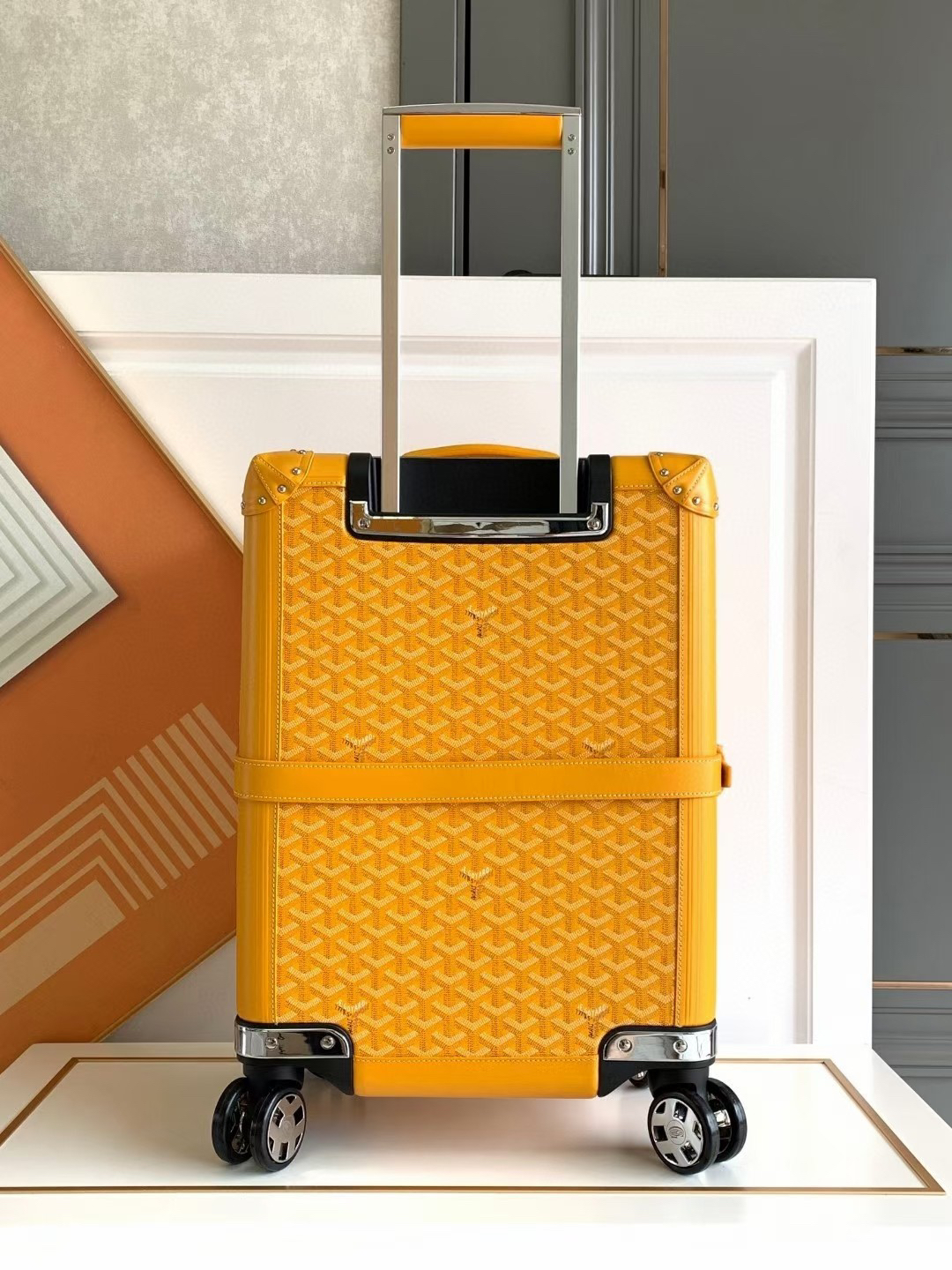 High quality retro style hand-held laptop case