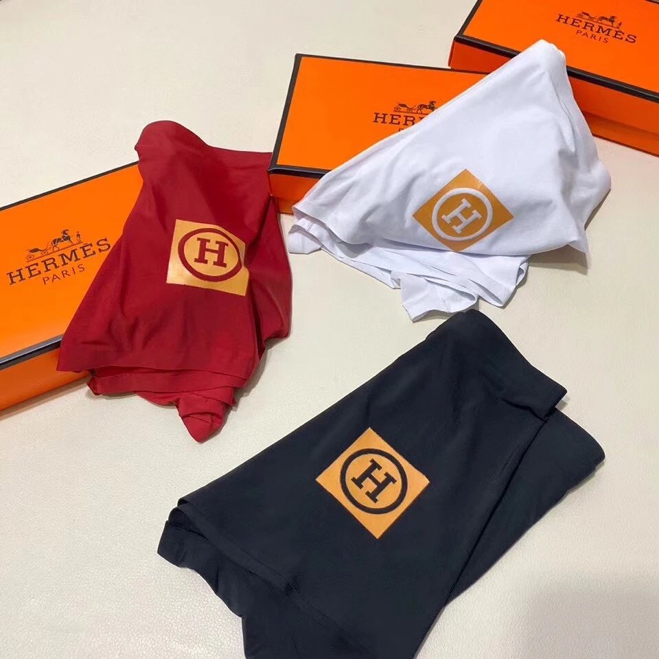 High quality men's underwear in a box of three, with a color selection of 12