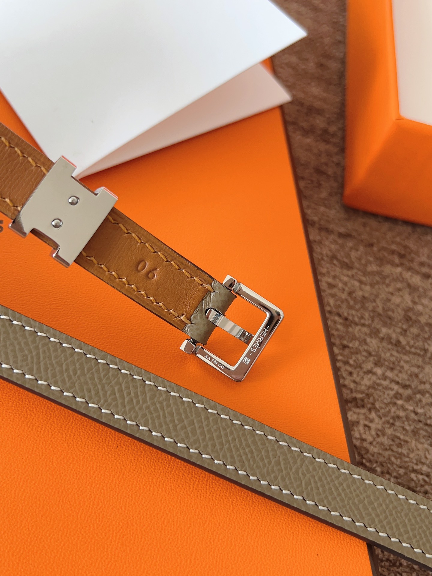 High quality, simple and refined women's waist belt 3 pcs add : 18859952090 if you need size guide