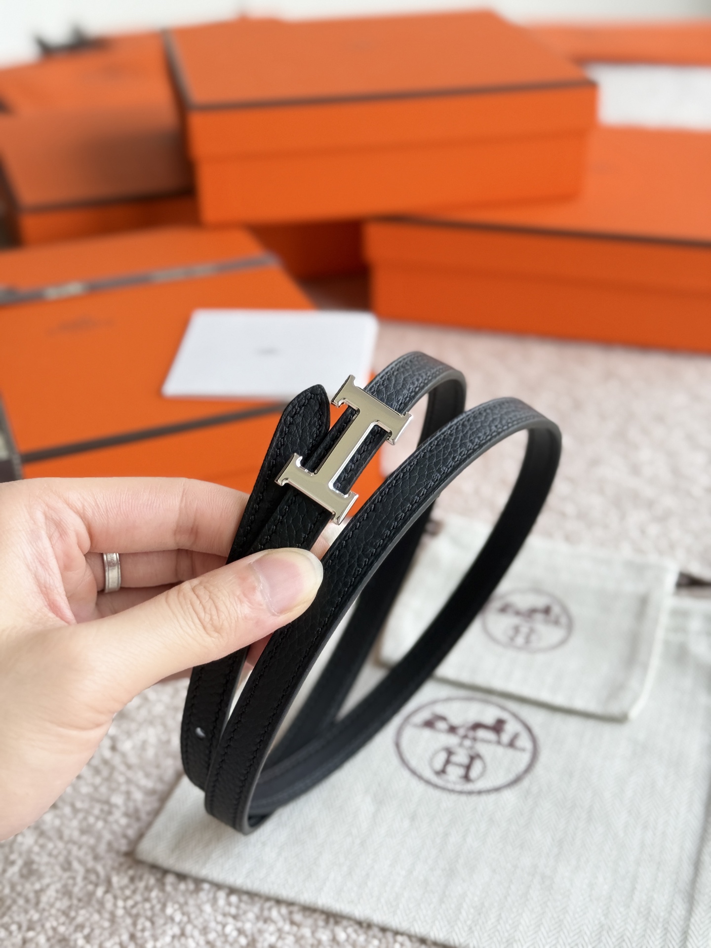 High quality, simple and refined women's waist belt 3 pcs add : 18859952090 if you need size guide