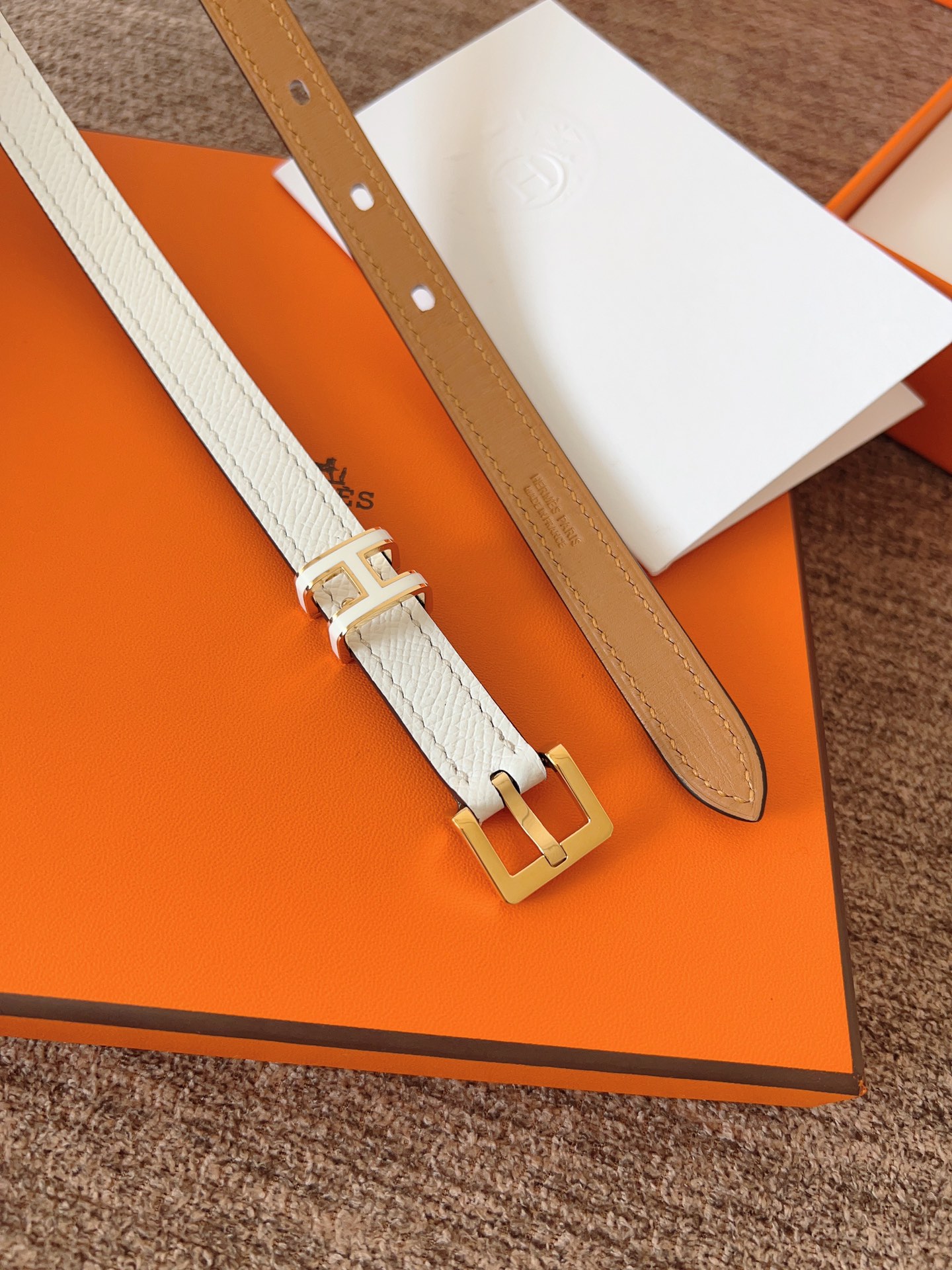 High quality, simple and refined women's waist belt 3 pcs add : 18859952090 if you need size guide
