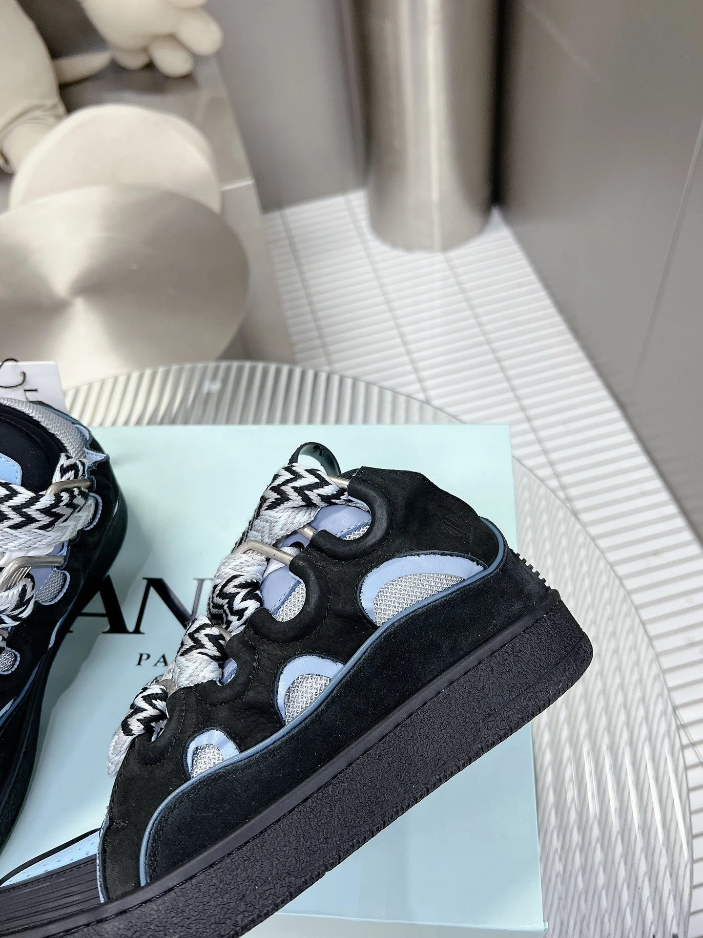 High quality shoes 001-XW