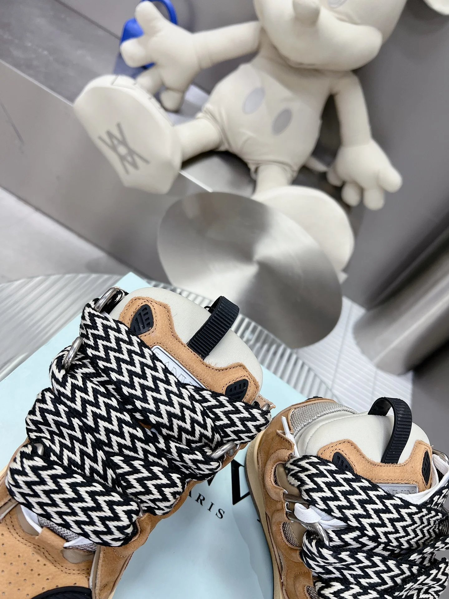 High quality shoes 001-XW