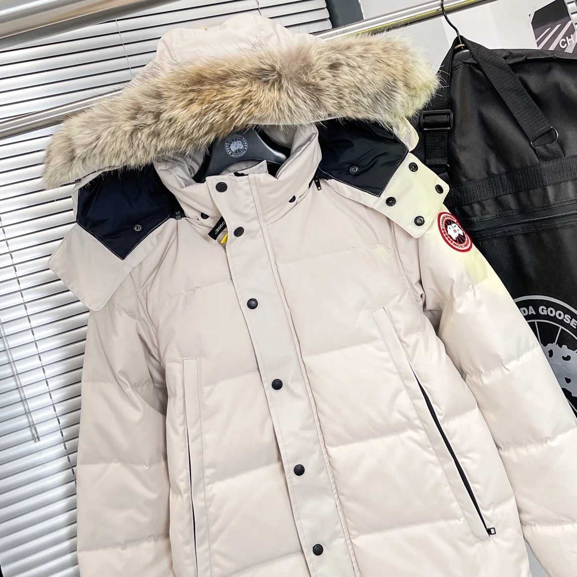 Winter hooded down jacket