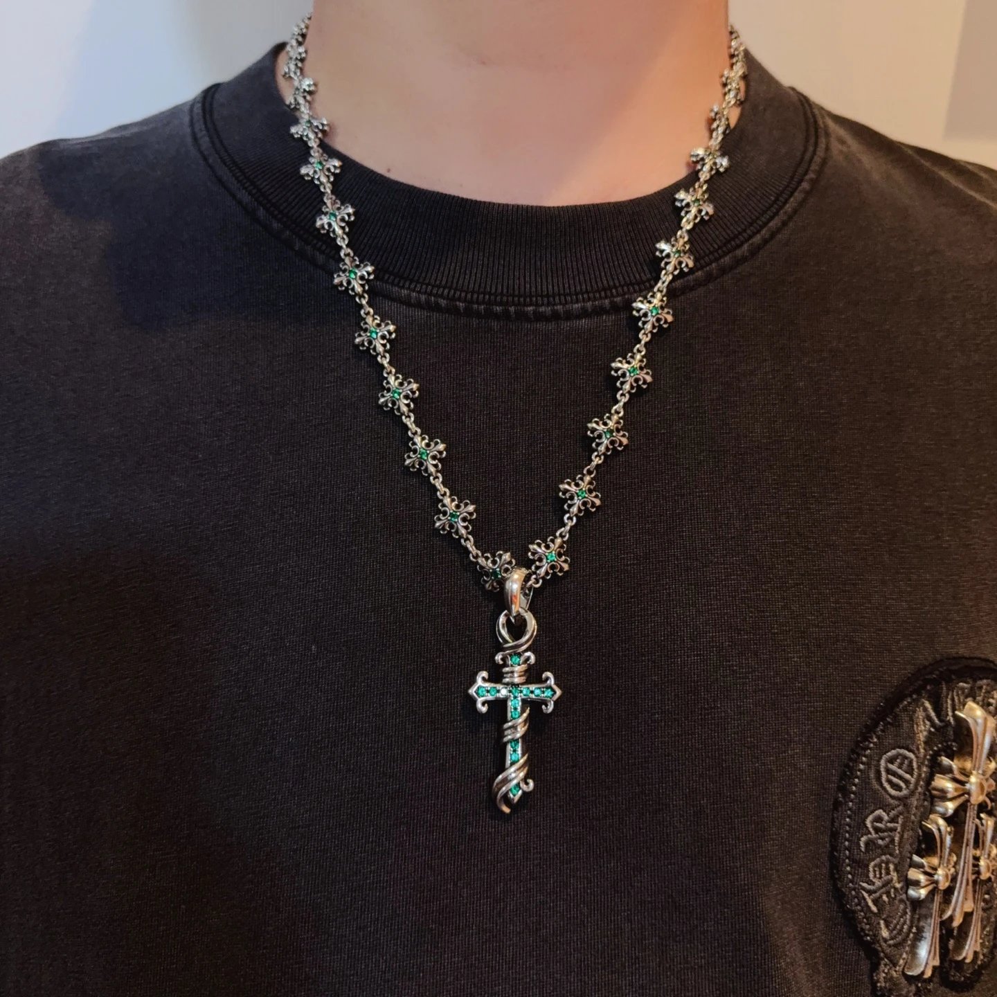 High quality Croheart Classic Cross Pendant Necklace