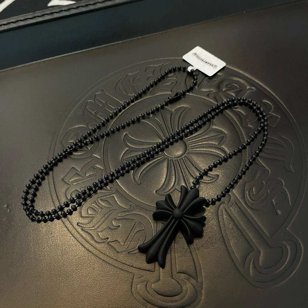 High quality cross light and playful necklace