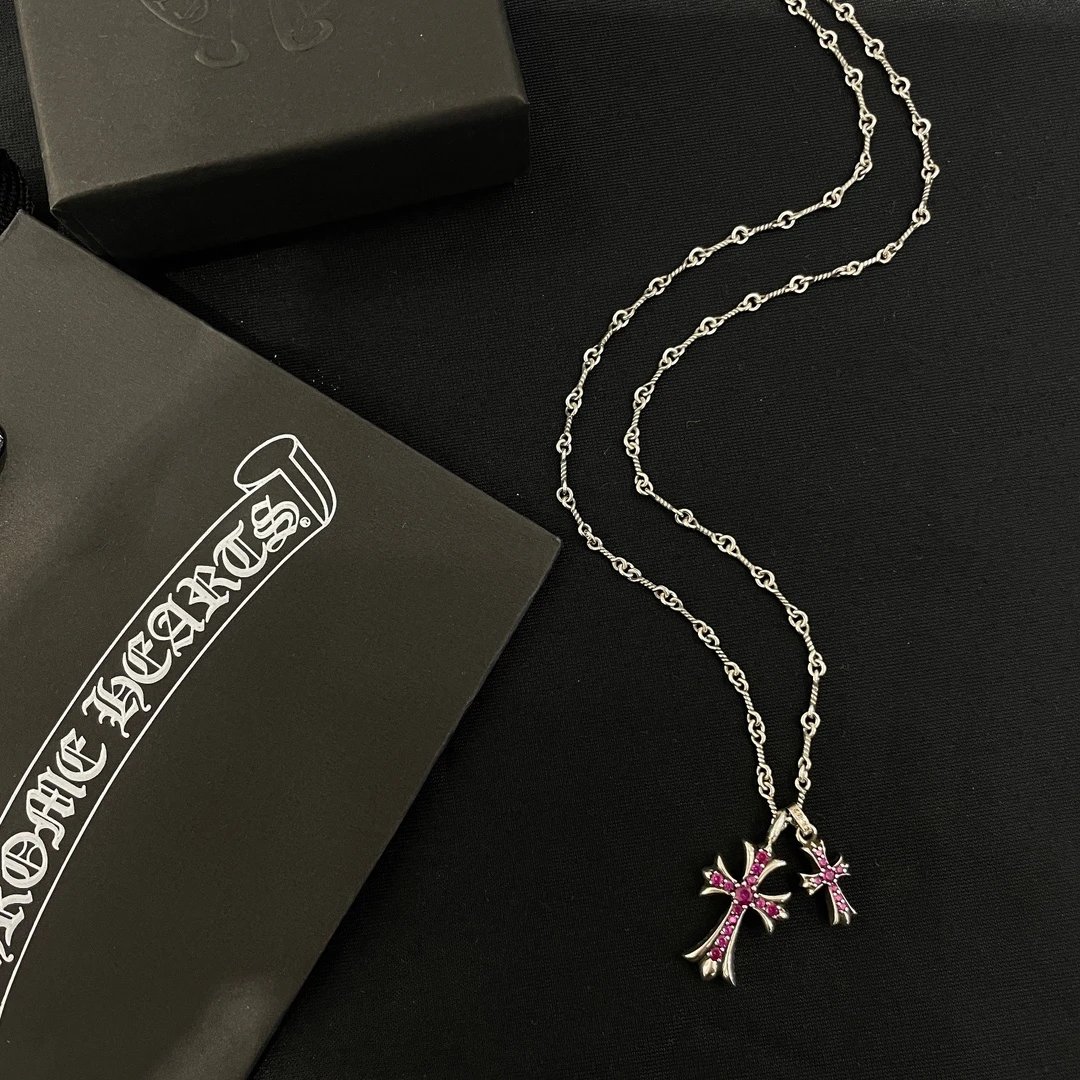 High quality retro high-end cross necklace
