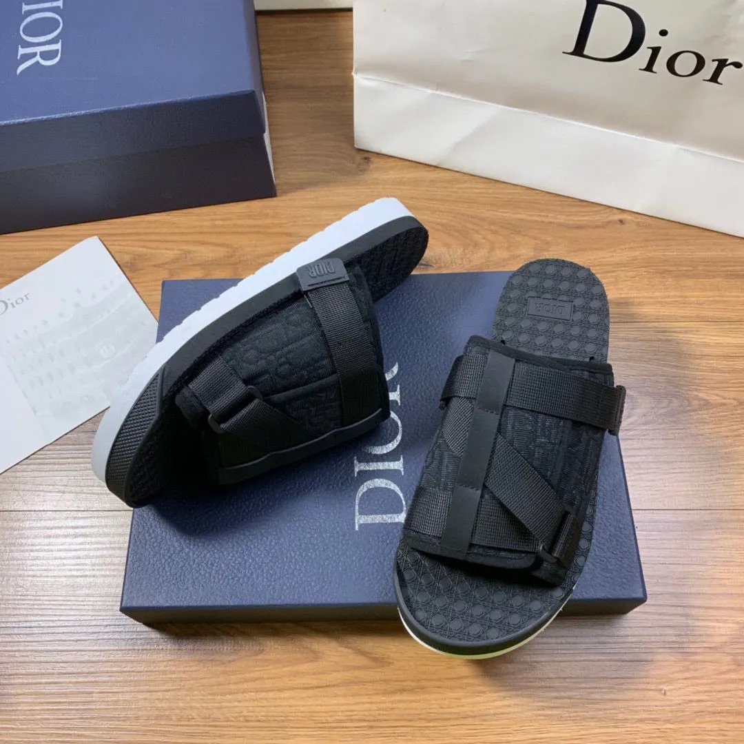 High quality men's slippers