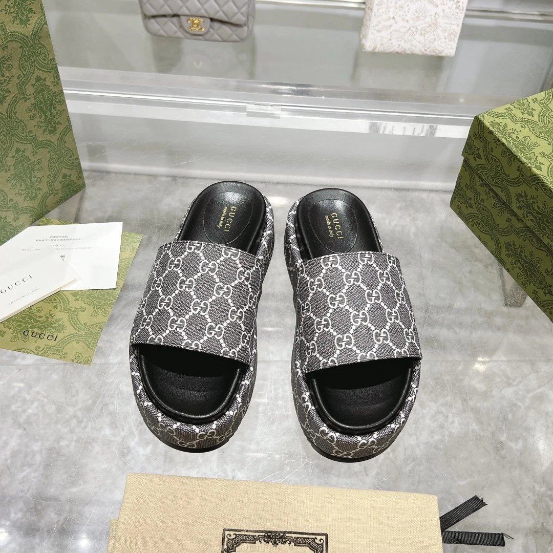 Freps - High quality slippers 005