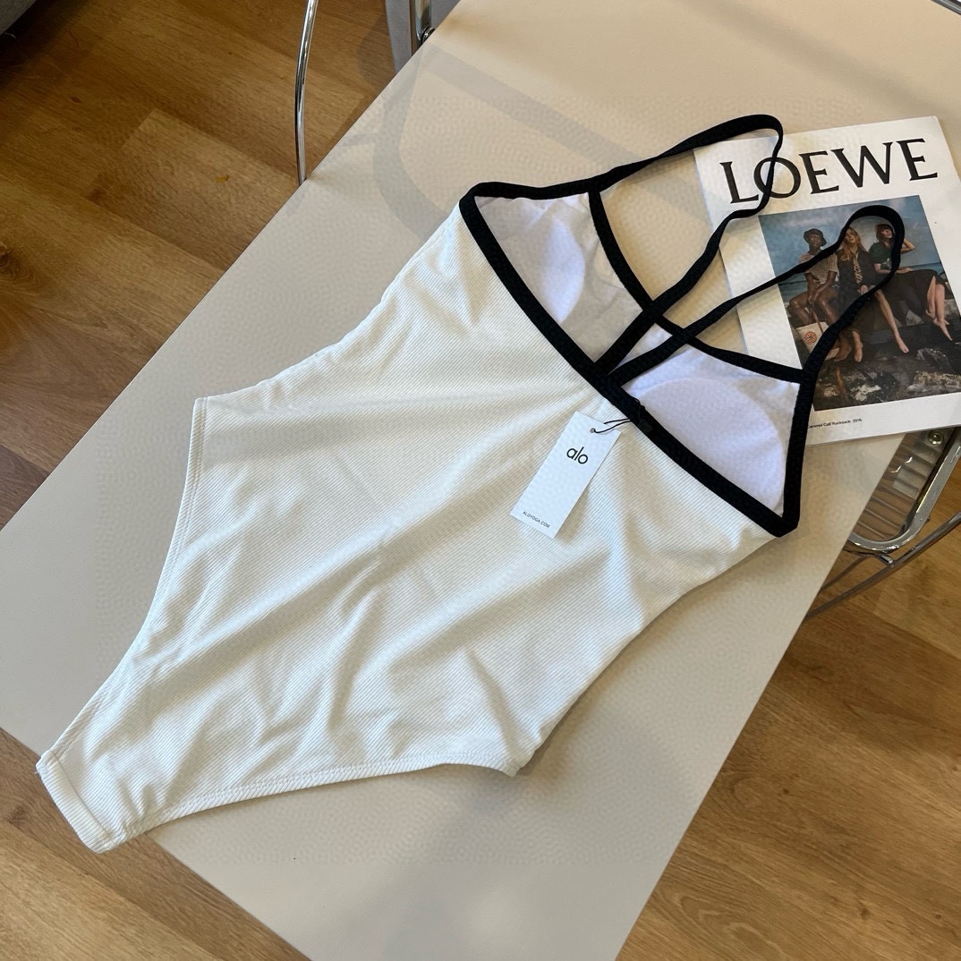 High quality bikini set 7pcs add : 18859952090 if you need size guide