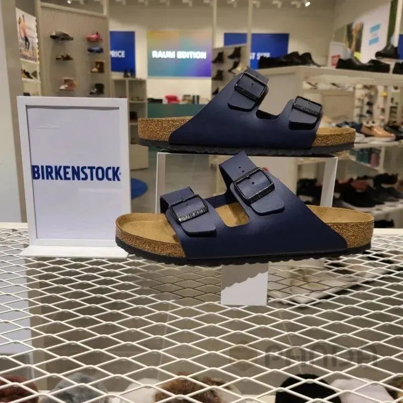 High quality double button beach sandals, please add : 18030258501 if you need size guide
