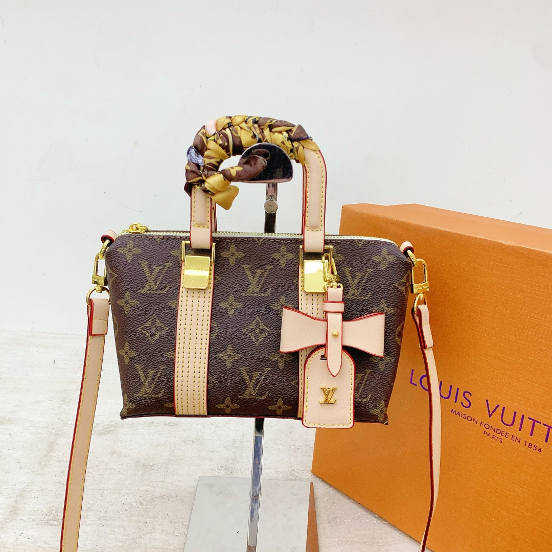 High quality crossbody bag 2